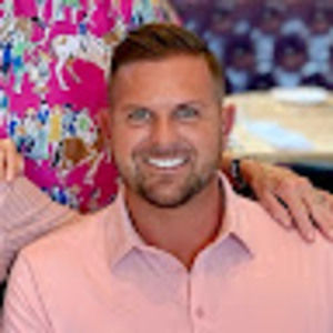 Meet your Posher, Adam